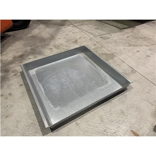 PAN – TRAY – MIXING 630 * 630 * 80 Deep  1.2mm  Thick